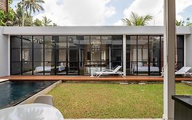 Rouge - Loft Edry
